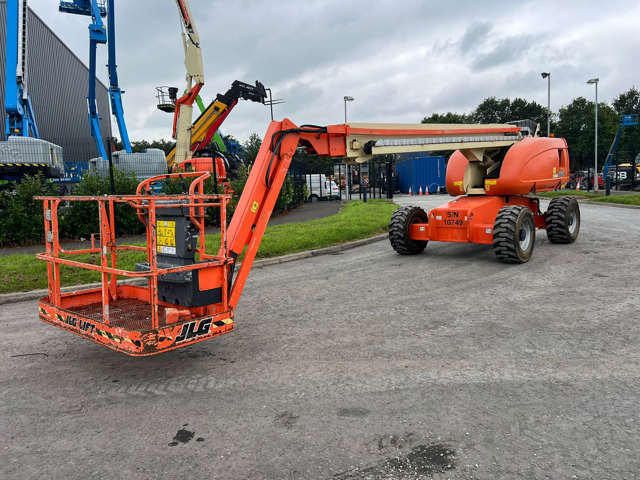 Sold - Articulated Boom Lift - View 2